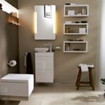 Полочка в ванной - как повесить надёжно и сберечь кафель?