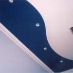 Как покрасить потолок водоэмульсионной краской?